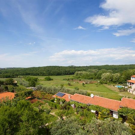 Mugeba Club Residence Пореч Екстериор снимка